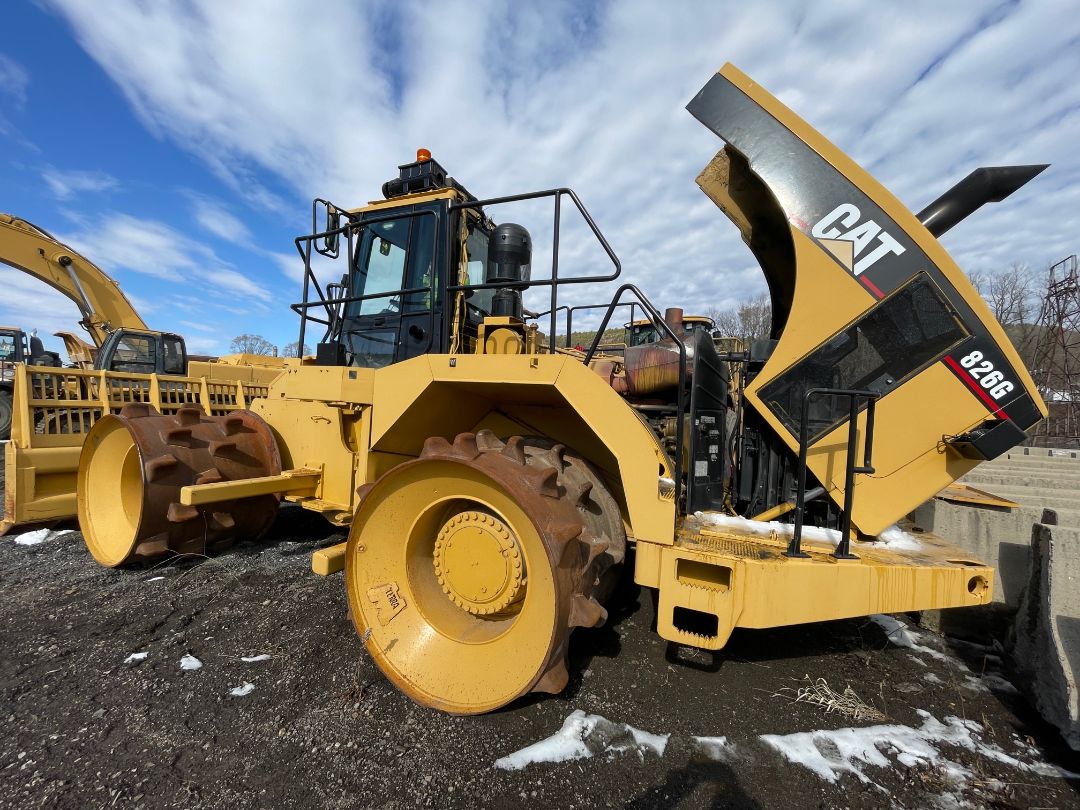 1999 CATERPILLAR 826G - Image 28